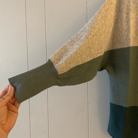 NWOT Boat Neck Sweater - Picture 3 of 4